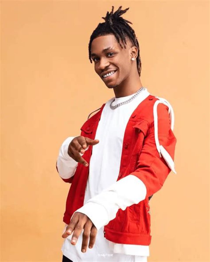 Lil Smart image