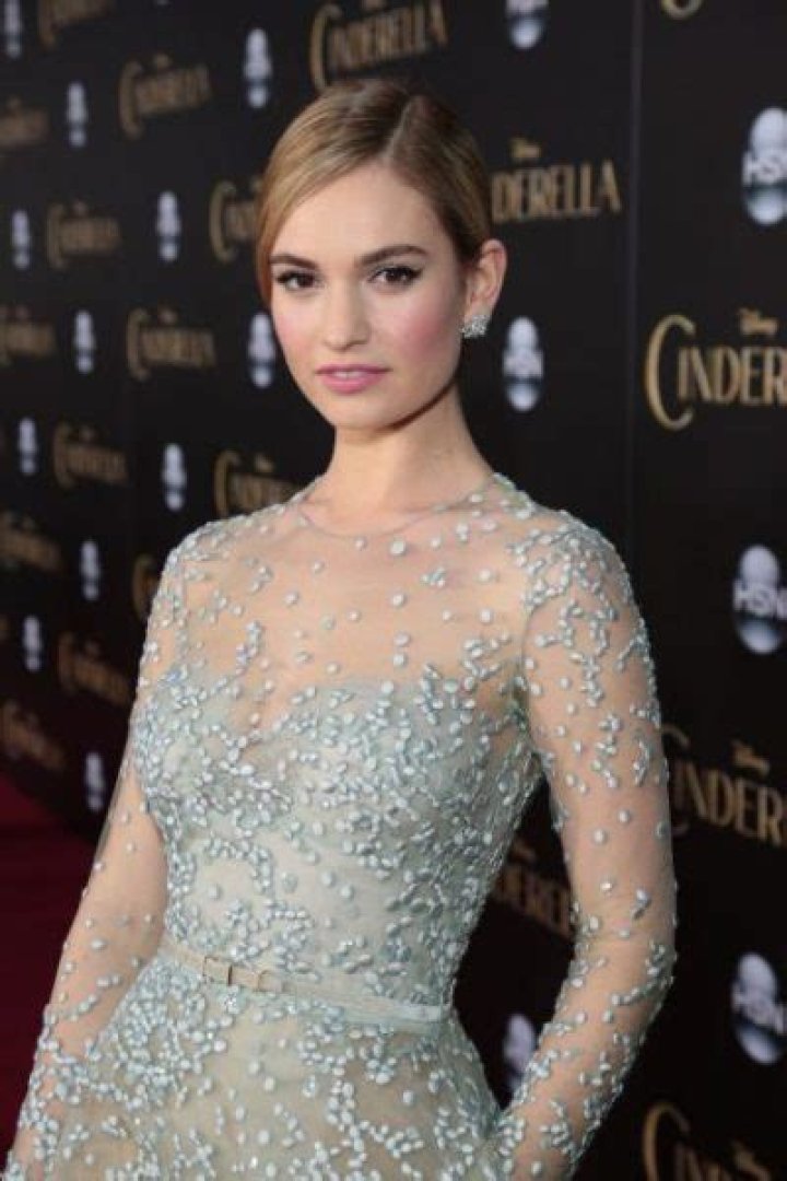 Lily James Biography: Age, Religion, Net Worth, Cinderella, Movies & TV Shows, Parents, Boyfriend, Wiki, Height