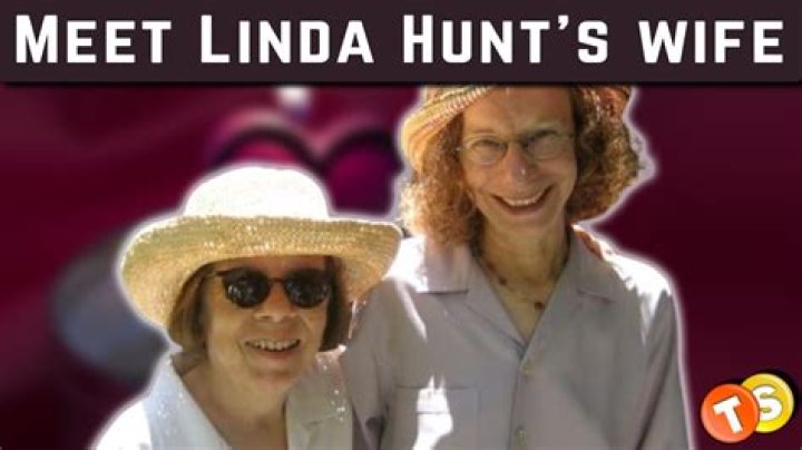 Linda Hunt’s Husband: Who is Linda Hunt Dating?