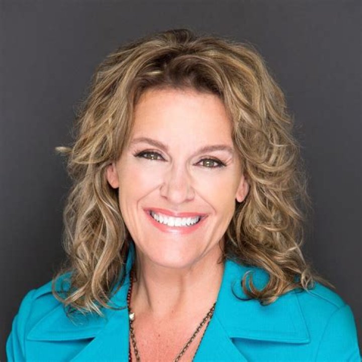 Loral Langemeier Net Worth, Age, Height, Bio, Birthday, Wiki!
