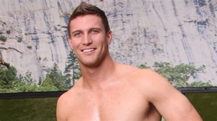 &lsquo;Big Brother 18&rsquo; Spoilers: Corey Uses BB Bribe and There&rsquo;s a Late Night Murder in the BB18 HoH Room