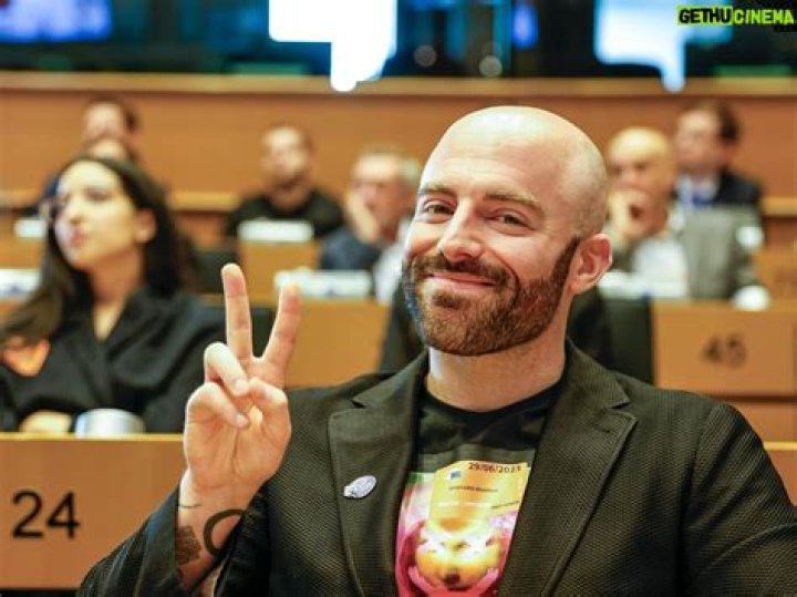 Matthew Santoro- Wiki, Age, Height, Net Worth, Girlfriend, Ethnicity