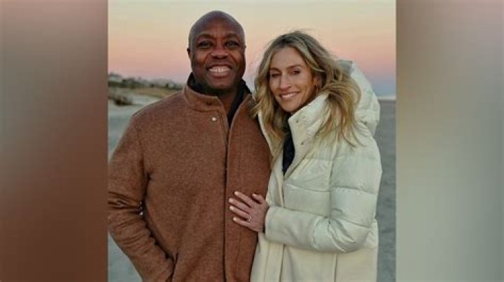 Meet Isaiah Simmons Girlfriend Alexus Danyelle? More On Parents And dating Life Explored