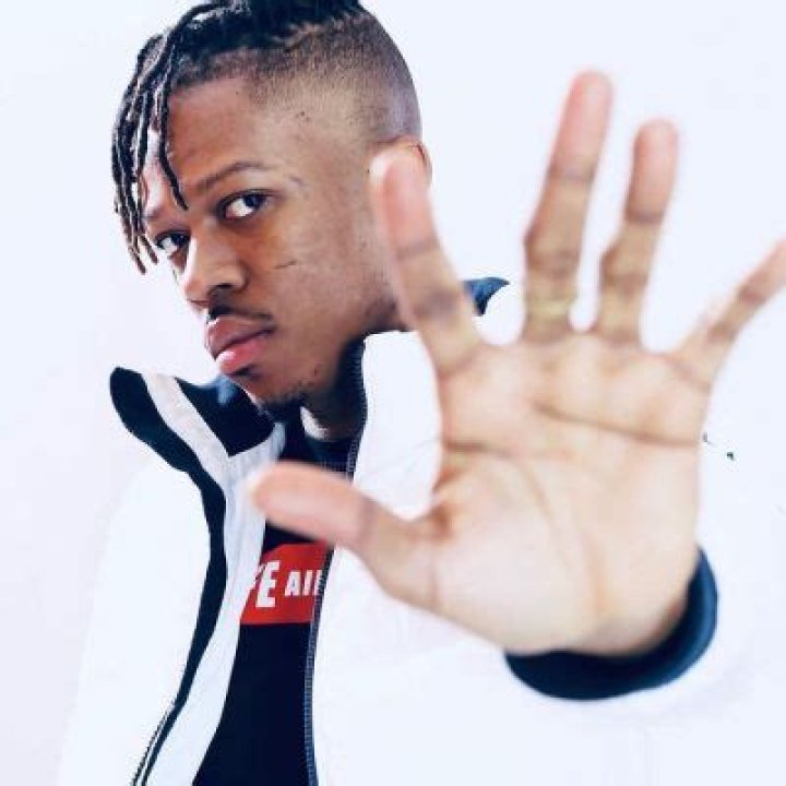 MomoFifaHD- Age, Girlfriend, Height, Net Worth, Nationality