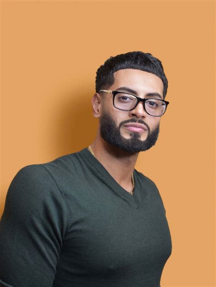 Motivator and Instagram Celebrity Ali Alhashemi Shares His Insights on the Mindset of an Achiever