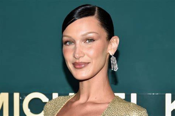 No, Dior didn't replace Bella Hadid with an Israeli model over her comments on the Israel-Hamas war | The Independent