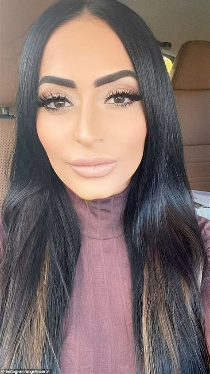 No One Told Angelina Pivarnick That She Sucks?