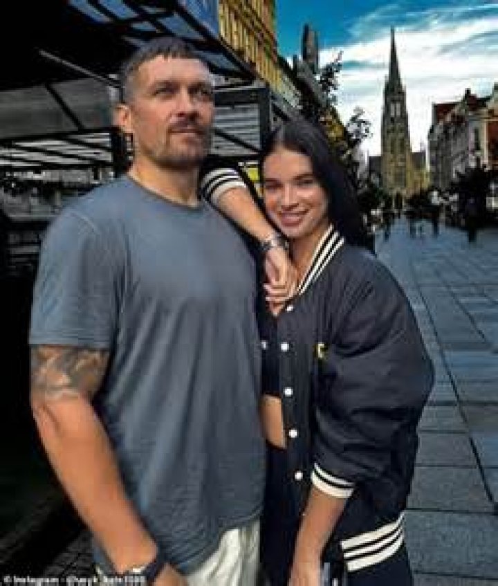 Oleksandr Usyk Wife: Who Is Yekaterina Usyk?