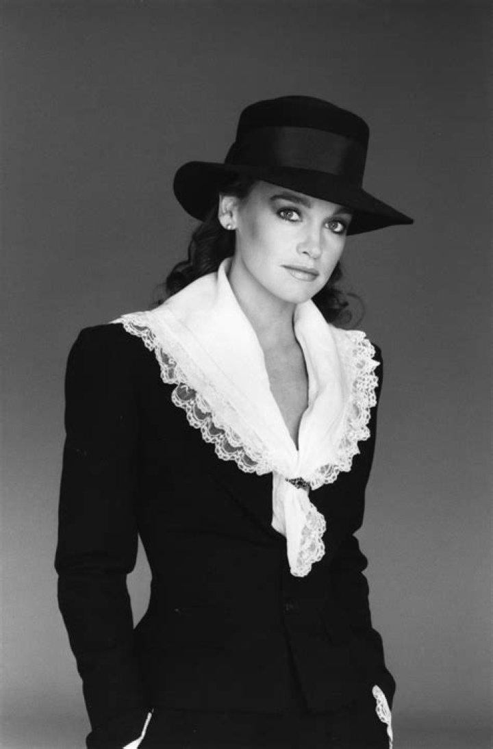 Pamela Sue Martin Age, Wiki, Biography, Son, Husband, Net Worth, Birthday, Dynasty