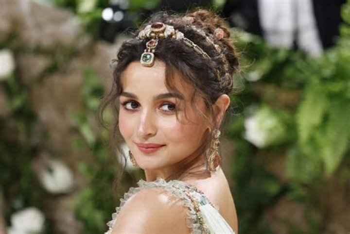 Prayag Bhati - Net Worth, Age, Height, Birthday, Bio, Wiki!