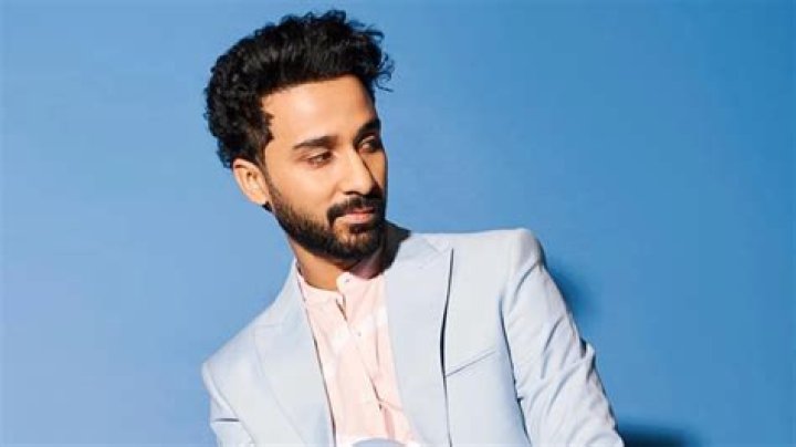 Raghav Juyal Net Worth, Age, Height, Bio, Birthday, Wiki!