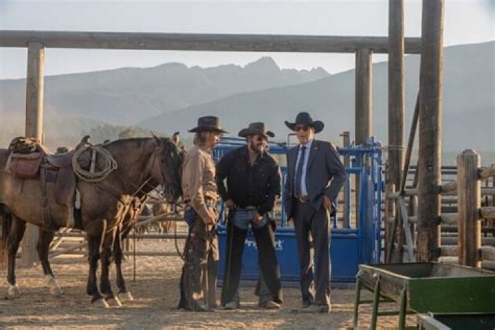 Ray Donovan Recap 10/1/17: Season 5 Episode 8 “Horses”