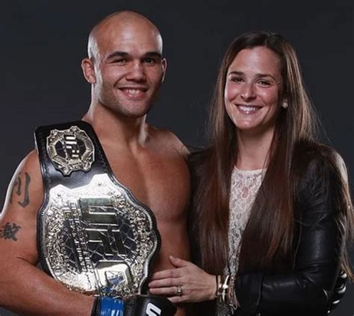 Robbie Lawler’s Wife: Who is Robbie Lawler Dating?