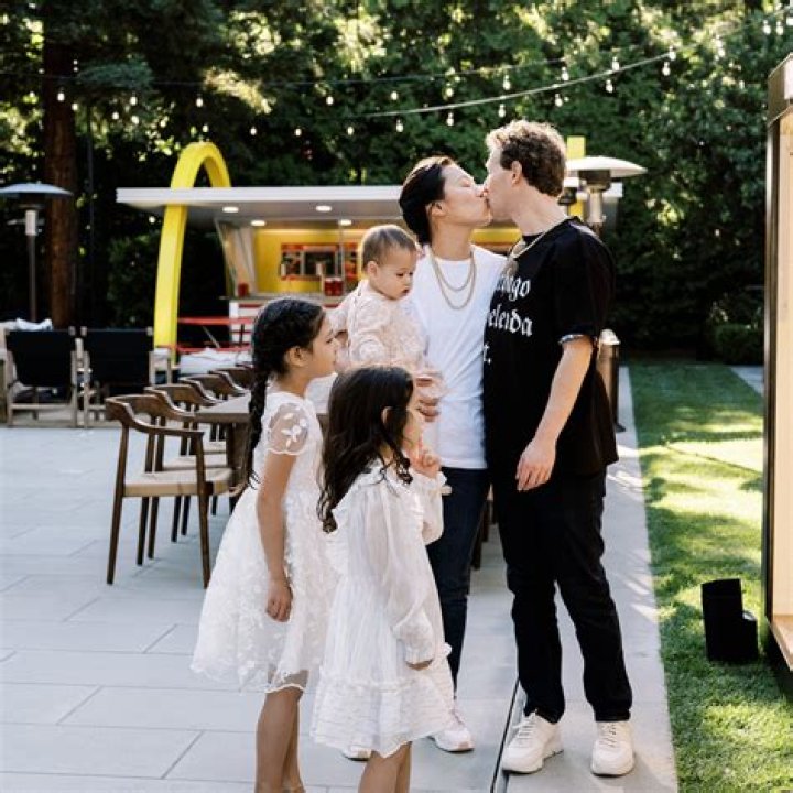 Ronald ‘Khalis’Bio, Family ,Wife, Kids, Cool & The Gang ,and Net Worth.