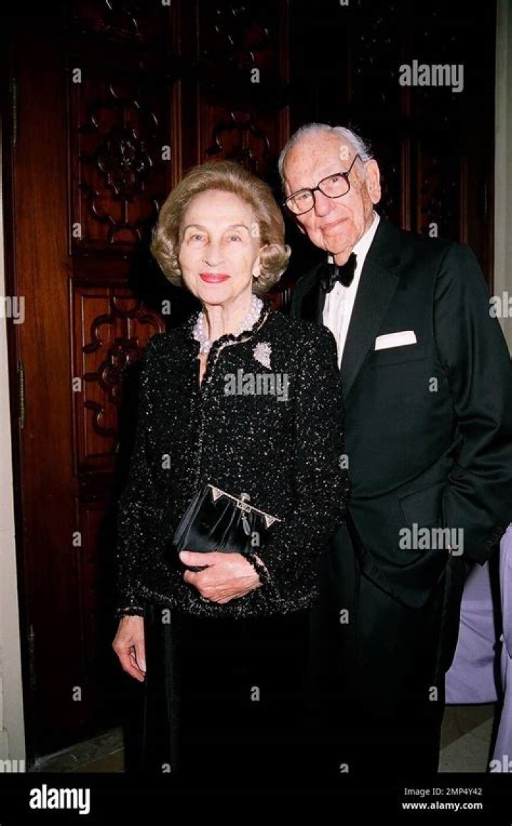 Ruth Madoff (Bernie Madoff’s Wife) – Bio, Net Worth, Where Is She Now?