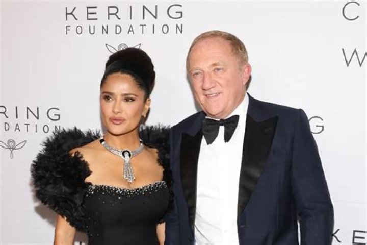 Salma Hayek Pinault Biography: Age, Net Worth, Siblings, Husband, Movies, Family, Pictures, Child, Wikipedia, Instagram, Parents