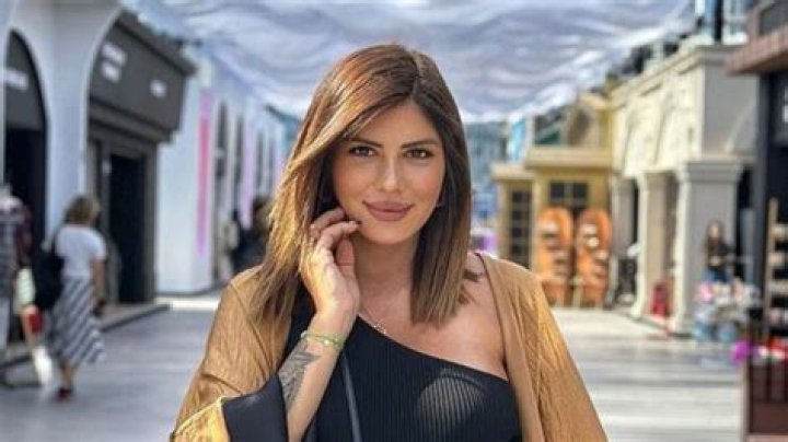 Sarah Lopez Taille