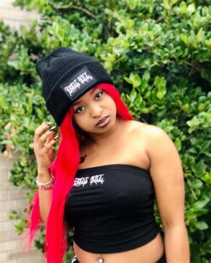 Sayrahchips Biography: Dance, Videos, Boyfriend, Age, Surgery, Net Worth, Girlfriend, Wikipedia, Boyfriend
