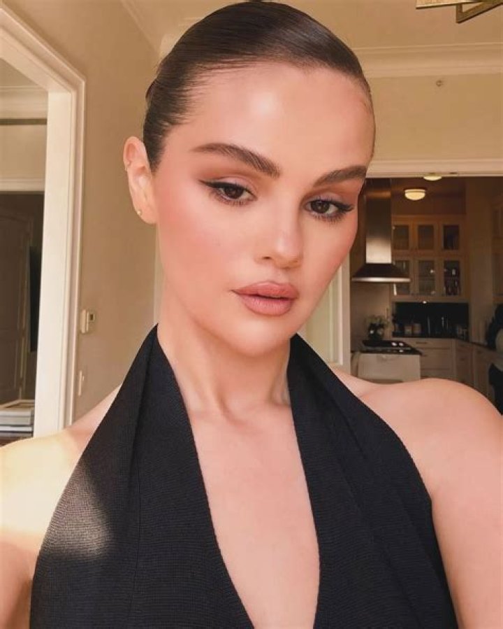 Selena Gomez Is Working On A New Album!