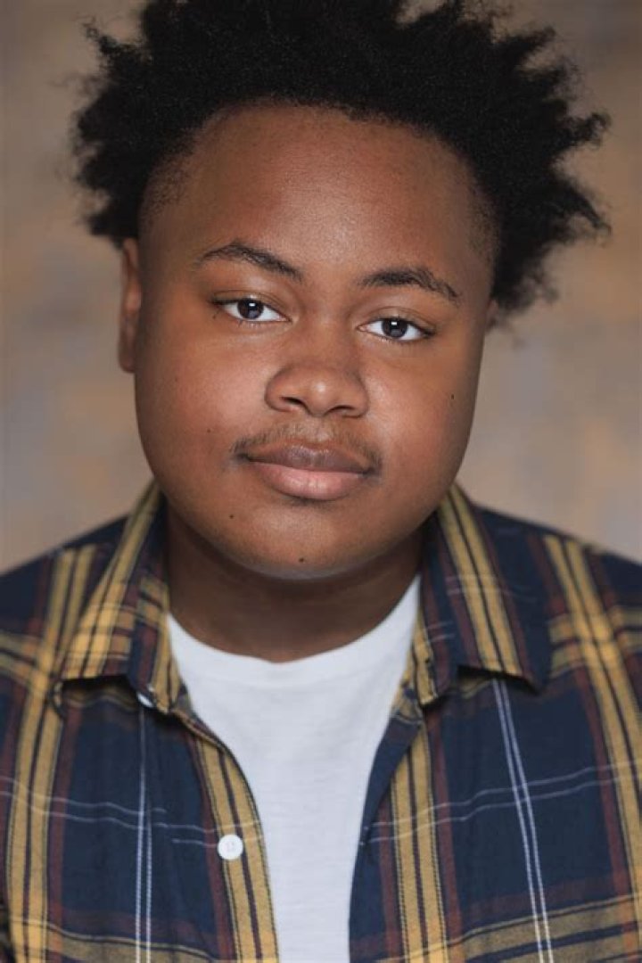 Shamon Brown Jr. Net Worth, Age, Height, Bio, Birthday, Wiki!