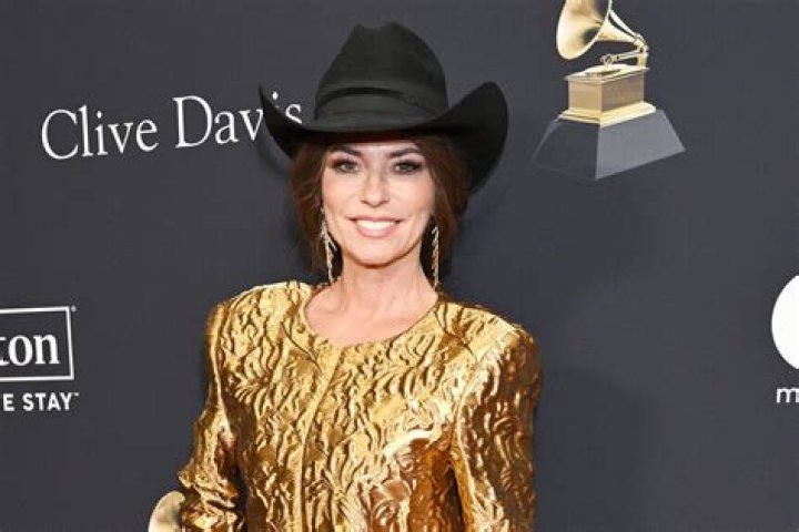 Shania Twain to Perform at CMA Awards
