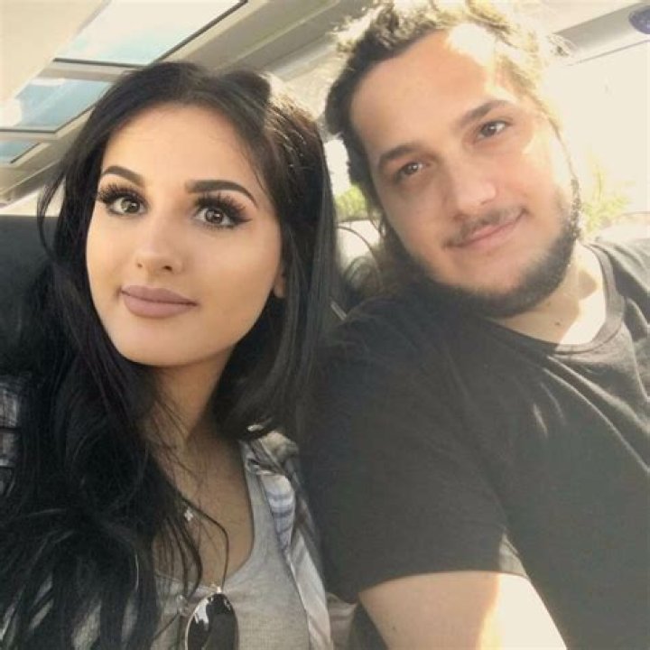 Sniper J0nes’s Girlfriend: Who is Sniper J0nes Dating?