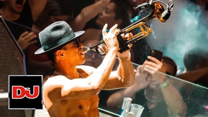 Timmy Trumpet is dancing with his girlfriend - April 5, 2020 - YouTube
