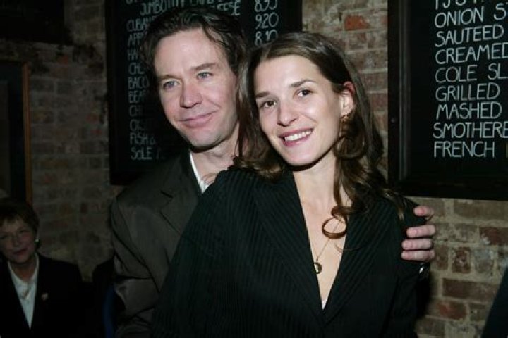 Timothy Hutton’s Girlfriend: Who is Timothy Hutton Dating?