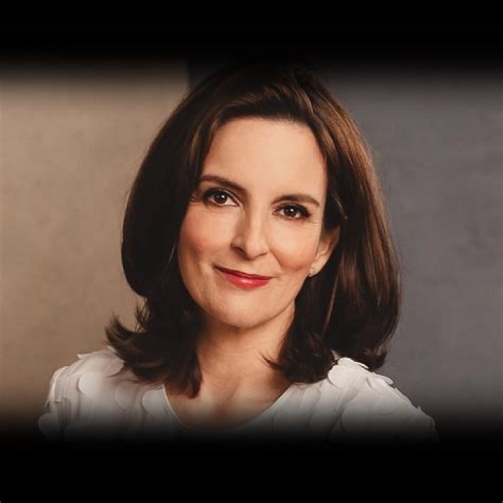 Tina Fey Net Worth, Age, Height, Bio, Birthday, Wiki!