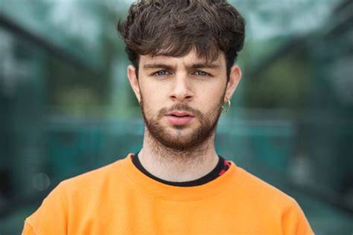 Tom Grennan unveils new track 'Oh Please'