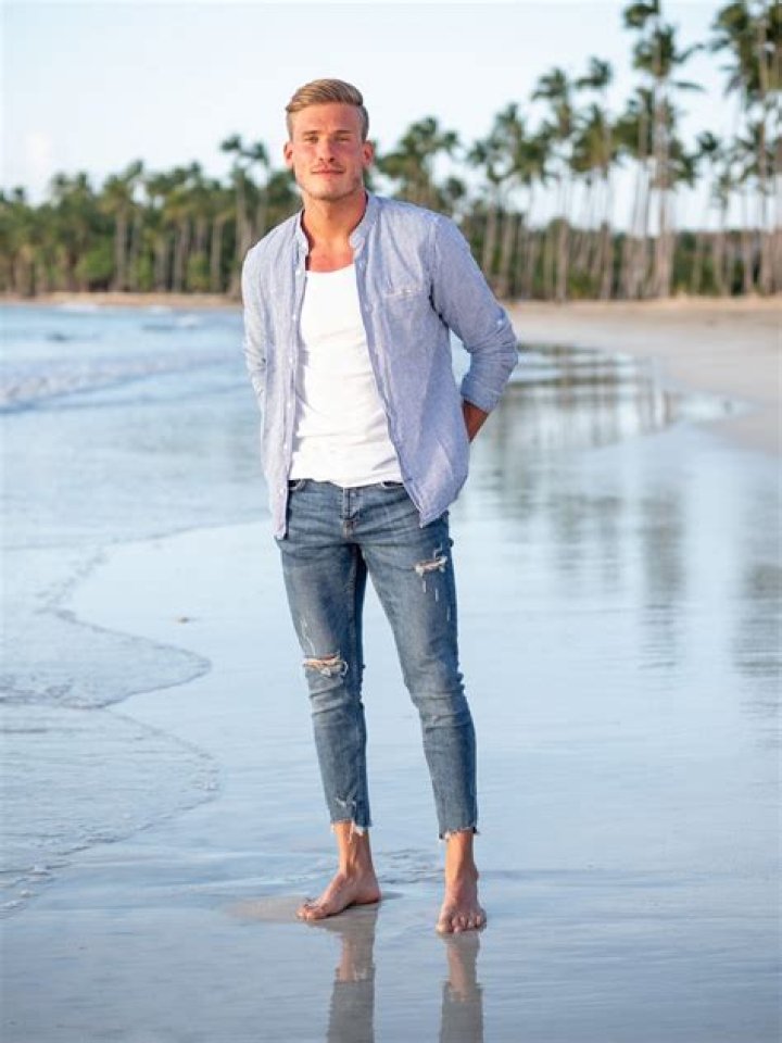 Tom Villa Taille