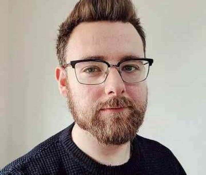 TomSka- Age, Net Worth, Height, Girlfriend, Career