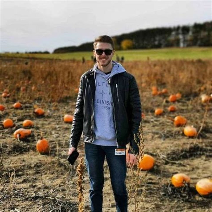 Vapor The Gamer - Net Worth, Age, Height, Birthday, Bio, Wiki!