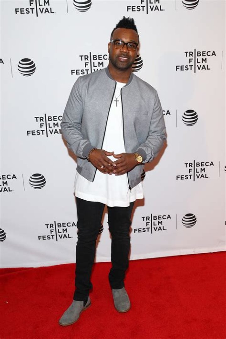 VaShawn Mitchell Net Worth, Age, Height, Bio, Birthday, Wiki!