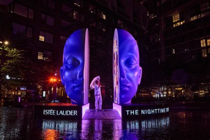 Victoria Beckham Announces New Partnership With Estée Lauder