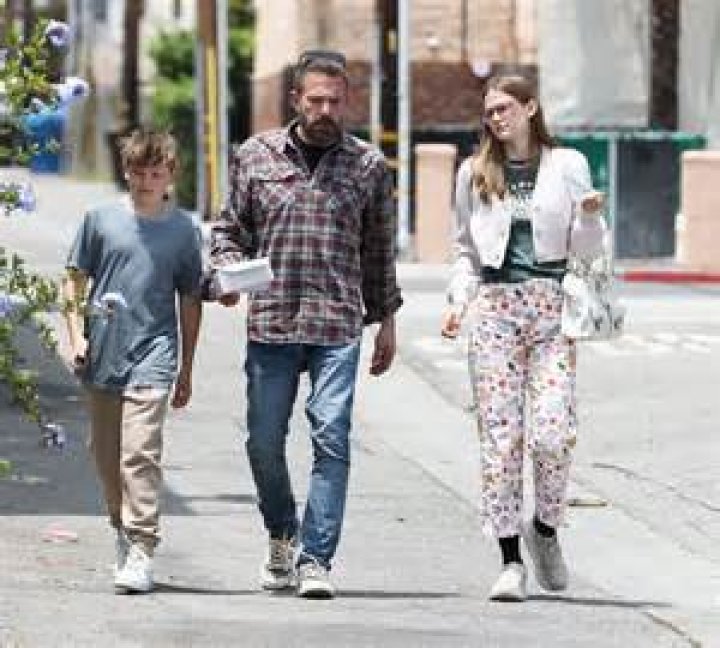 Violet Affleck Bio, Family, Dating, Career, Heritage, Net Worth