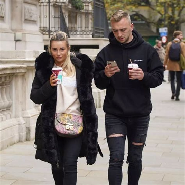 Who is Dani Evans Dating – Dani Evans's Boyfriend & Exes