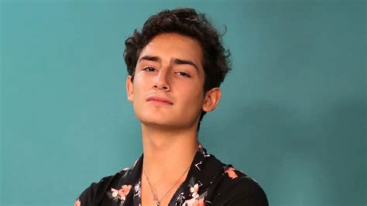 Who is Emilio Osorio Dating – Emilio Osorio's Girlfriend & Exes