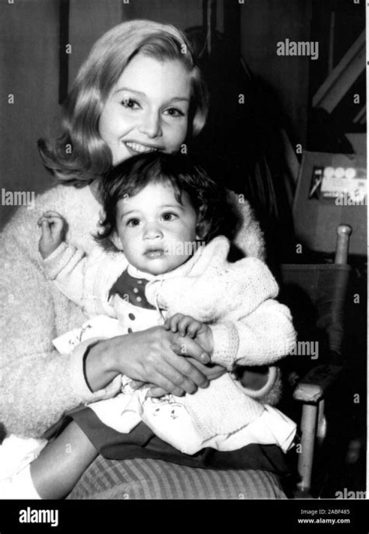 Who is Jill Victoria Selsman? Carol Lynley’s Daughter Bio, Wiki, Age, Parents, Family, Net Worth, Job and Instagram
