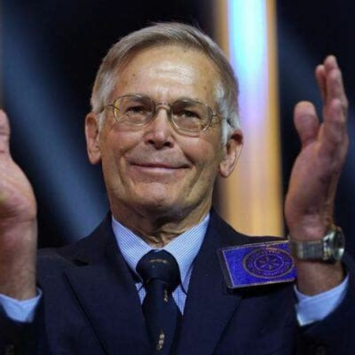 Who Is Jim Walton? Wiki, Age, Wife, Ethnicity, Net Worth, Height, Career