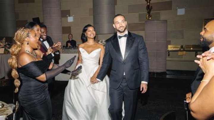 Who is Tinashe Kachingwe Dating – Tinashe Kachingwe's Boyfriend & Exes