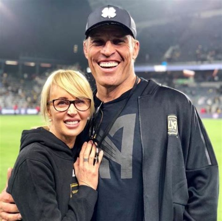 Who is Tony Robbins Dating – Tony Robbins's Wife & Exes