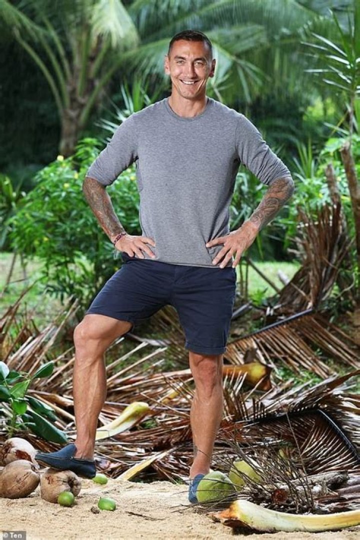 Will Professional Rugby Footballer Mat Rogers Survive In ‘Australian survivor 2018’?