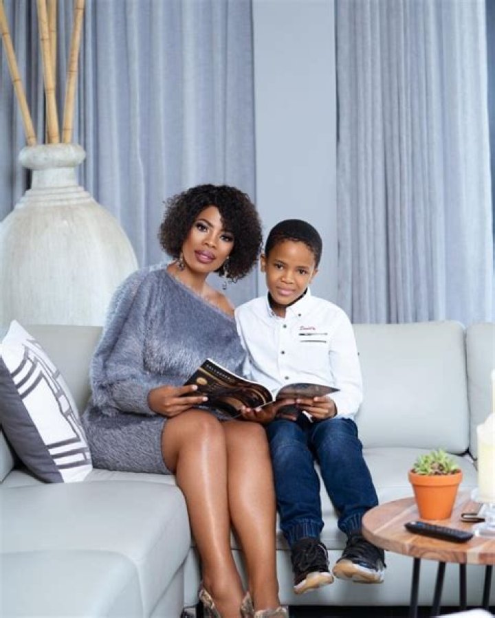 Winnie Ntshaba Biography: Married Husband, Age, Instagram, Net Worth, House, Daughter, Wikipedia, Child